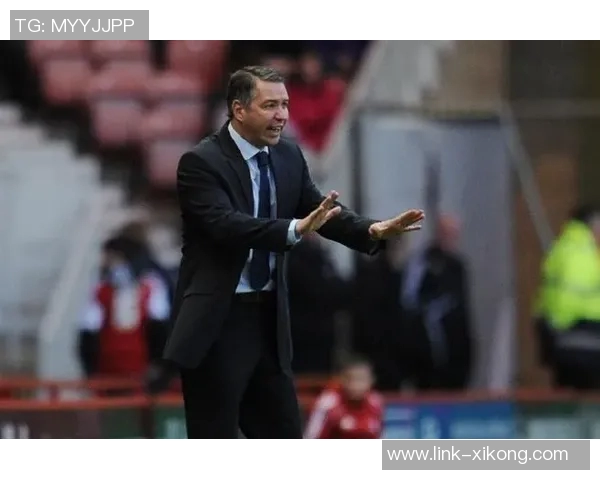 彼得堡联遭遇连败排名英甲倒数第一官方宣布解雇达伦弗格森